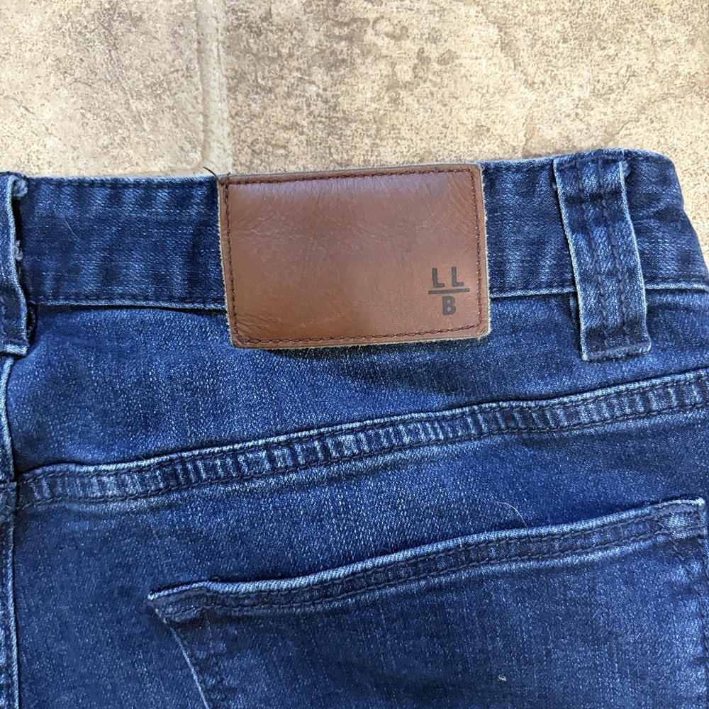 L.L.Bean Signature Five-Pocket Jeans Slim Straight Fit 33W x 32 Dark Blue Faded - Picture 5 of 11